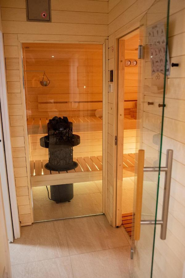 Sauna Studio Near Centre/Airport プラハ エクステリア 写真